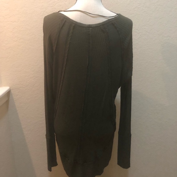 Top - Picture 2 of 2